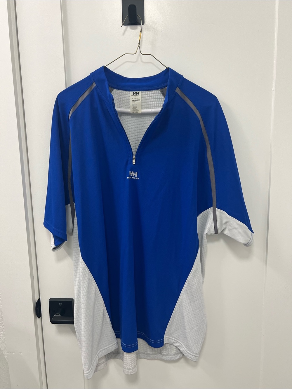 Helly Hansen Men’s Royal Blue and White Short-Sleeve Performance